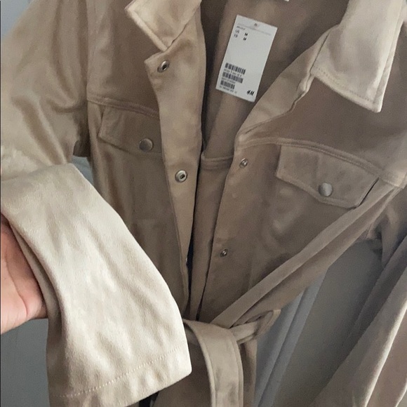 Blazer - Picture 3 of 4